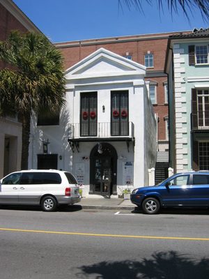  French restaurant in Historic Charleston ... dates from 1780